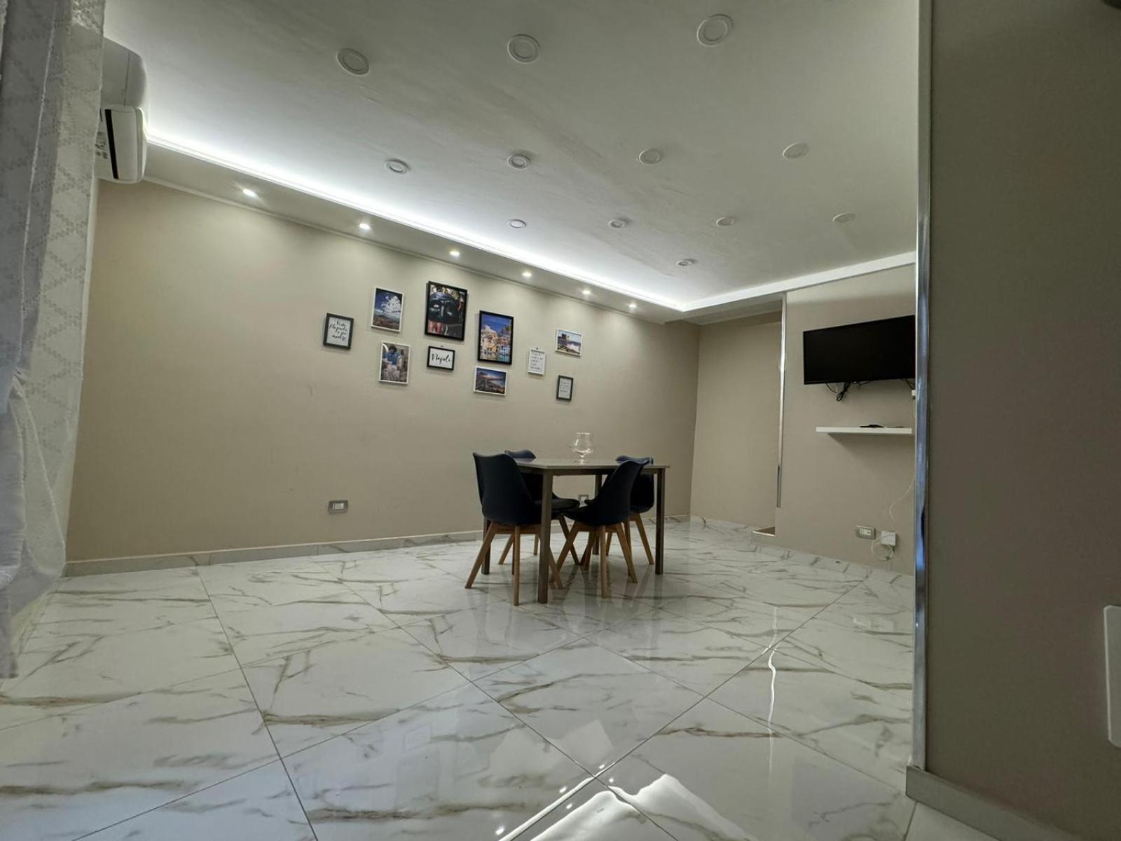 Pizzaiola'S Home Napoli Ngoại thất bức ảnh