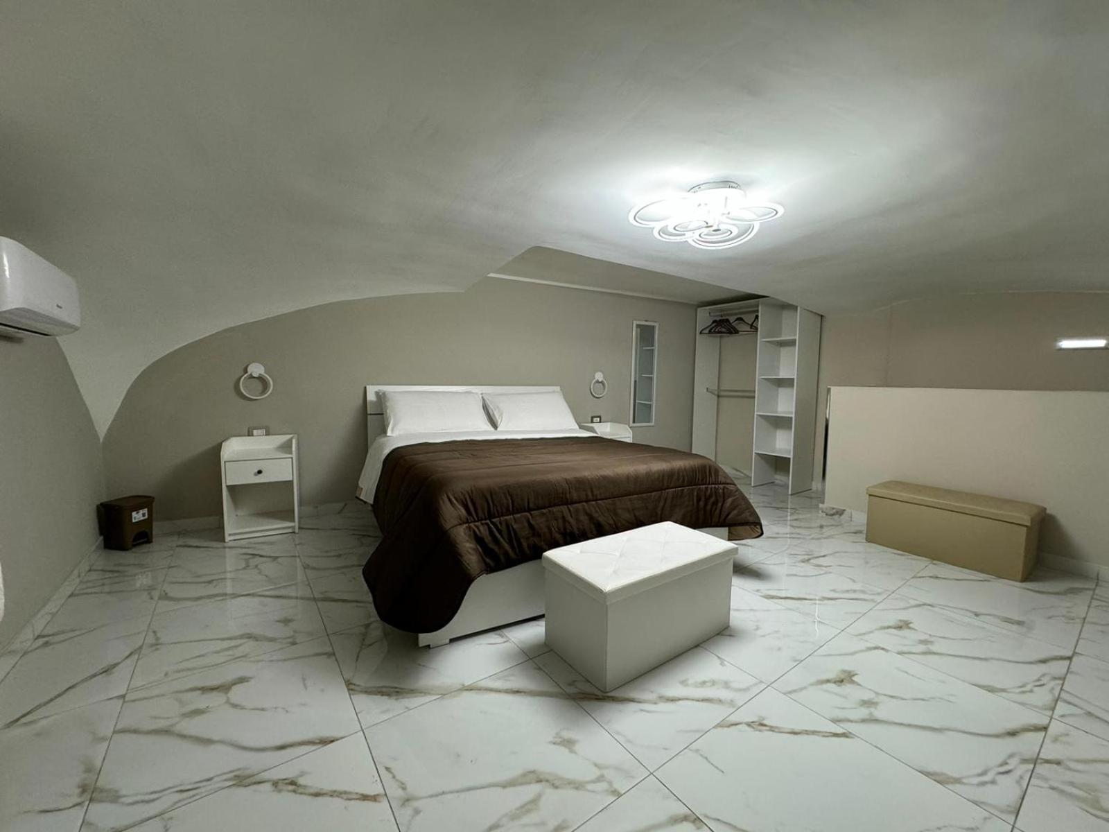 Pizzaiola'S Home Napoli Ngoại thất bức ảnh