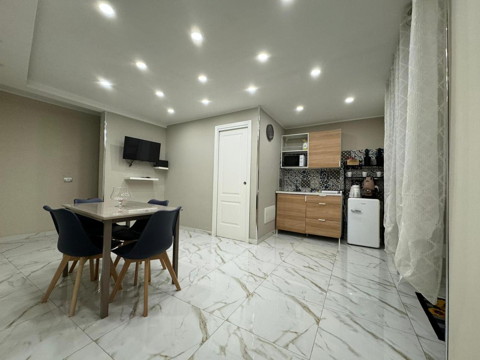 Pizzaiola'S Home Napoli Ngoại thất bức ảnh