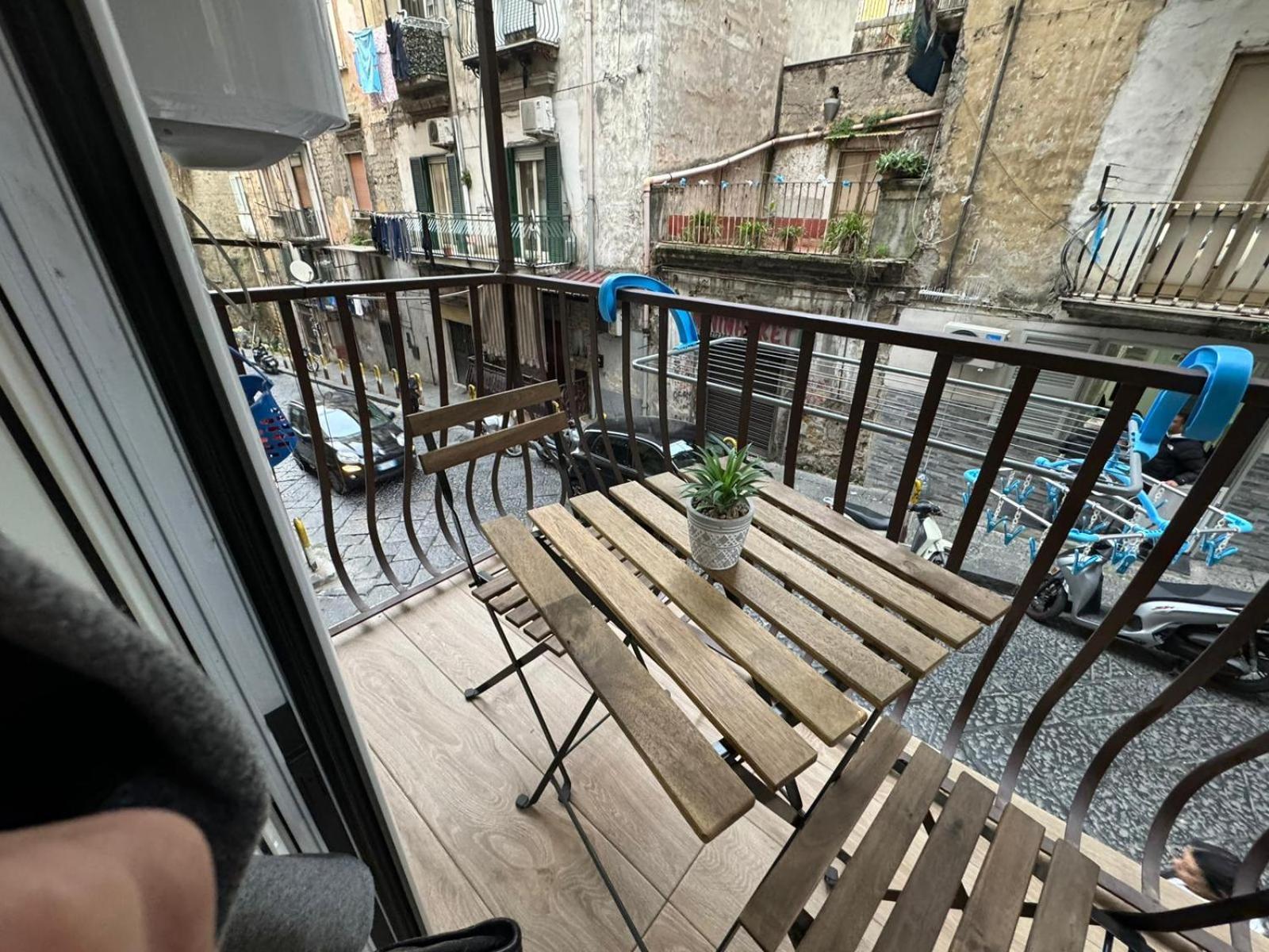 Pizzaiola'S Home Napoli Ngoại thất bức ảnh